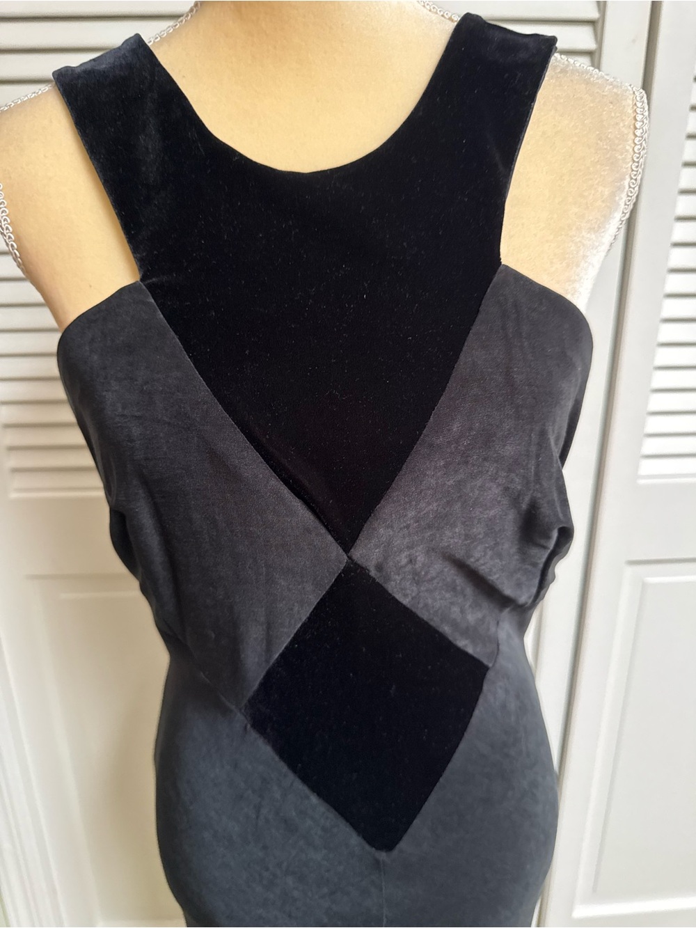 Black Velvet Accent Evening Gown - Women Dresses Size 12 - Picture 5 of 9